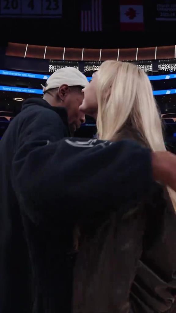 卡梅倫布林克這大長(zhǎng)腿，KD都得多看幾眼